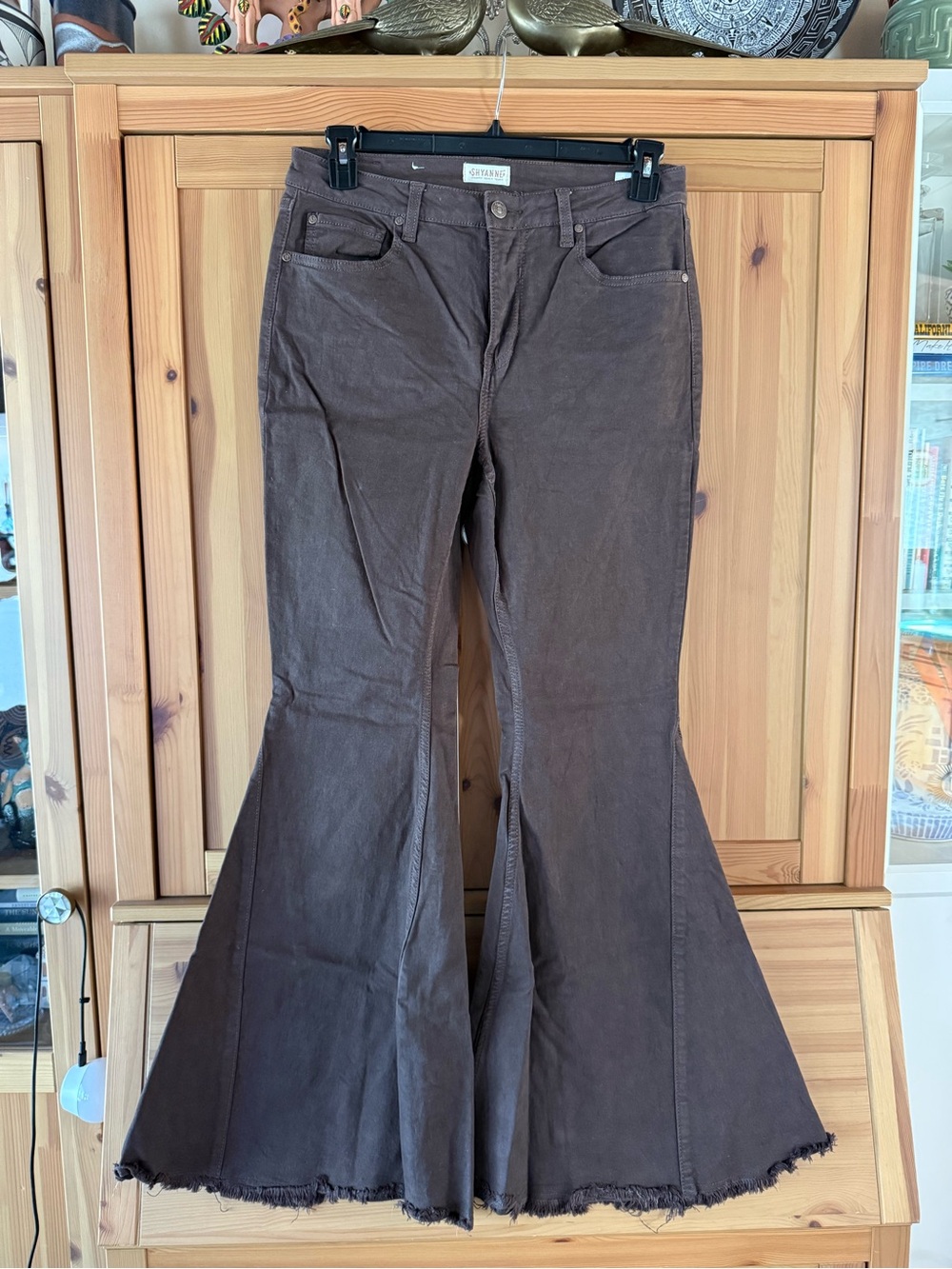 Shyanne Chocolate Brown High-Rise Wide Leg Bell Bottoms 32/32 - Picture 2 of 3